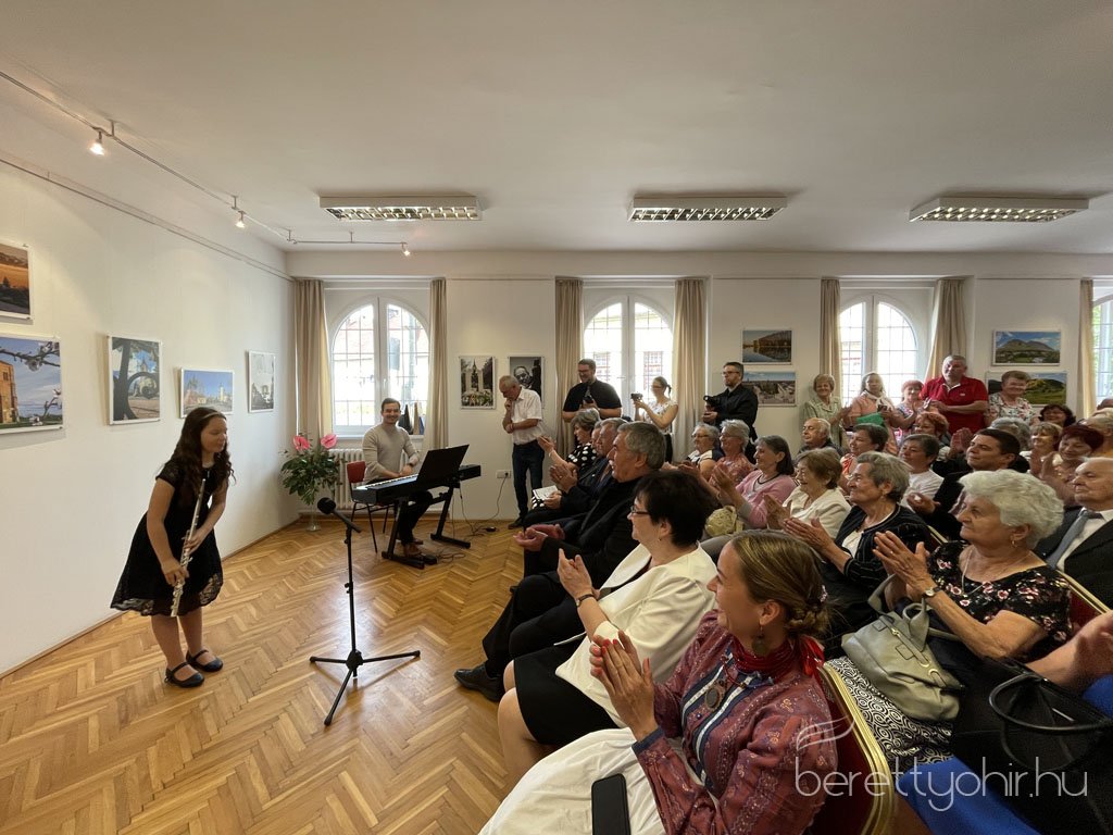 Tájak és emberek - kiállításmegnyitó06